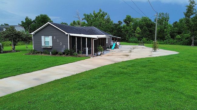 Photo of 5135 Bayouside Dr