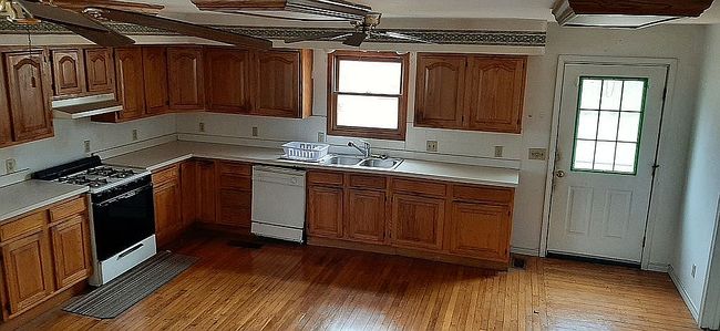 Image of 615 Church St