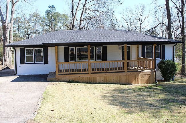 Image of 1619 Woodland Dr
