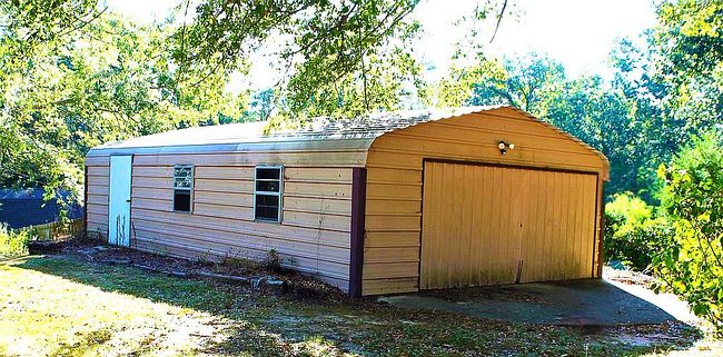 Photo of 7391 Pineridge Dr, Meridian, MS