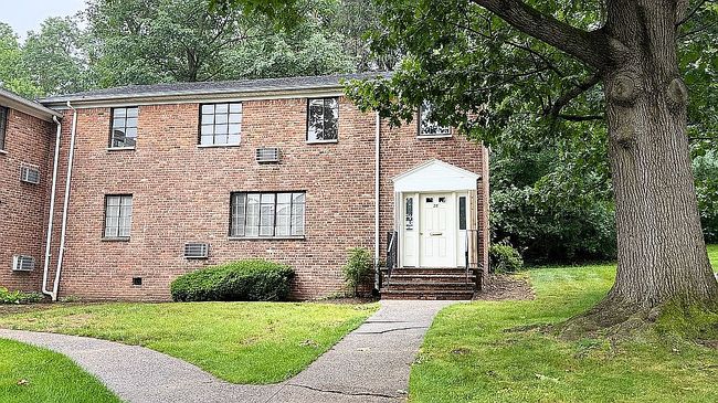 Photo of 28 Troy Dr #B, Springfield, NJ