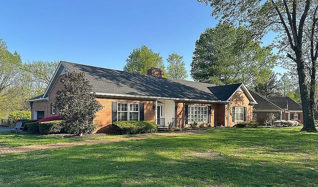 Image of 304 Sherwood Dr