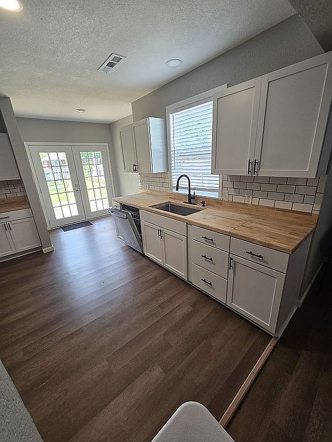 Image of 3123 Washington Ave