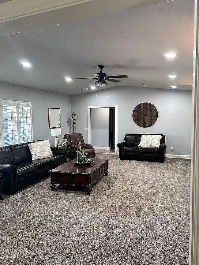 Photo of 202 Navasota Dr, Plainview, TX