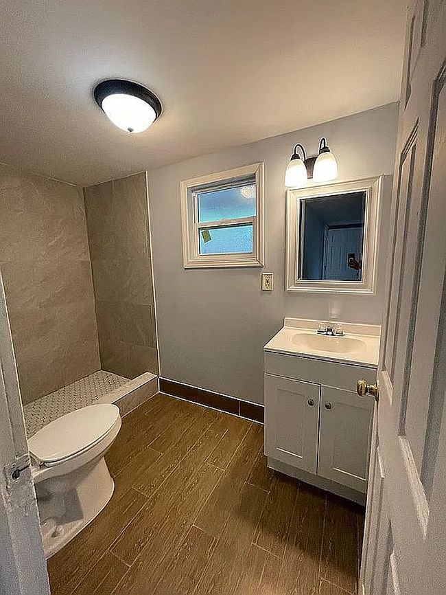 Image of 230 6th St Ne