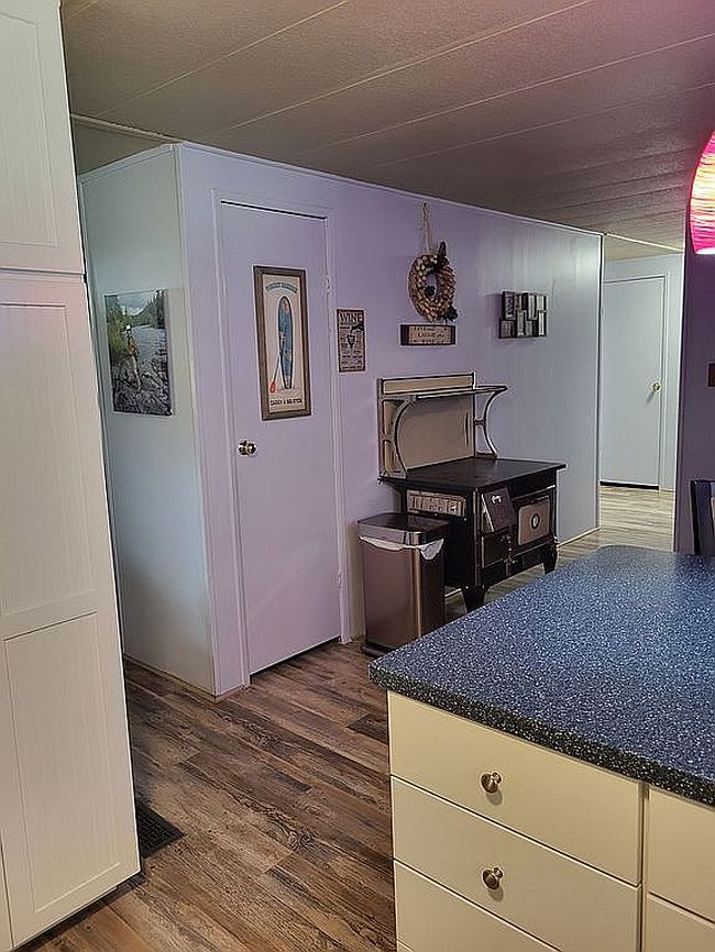 Photo of 23159 Highway 62, Eagle Point, OR
