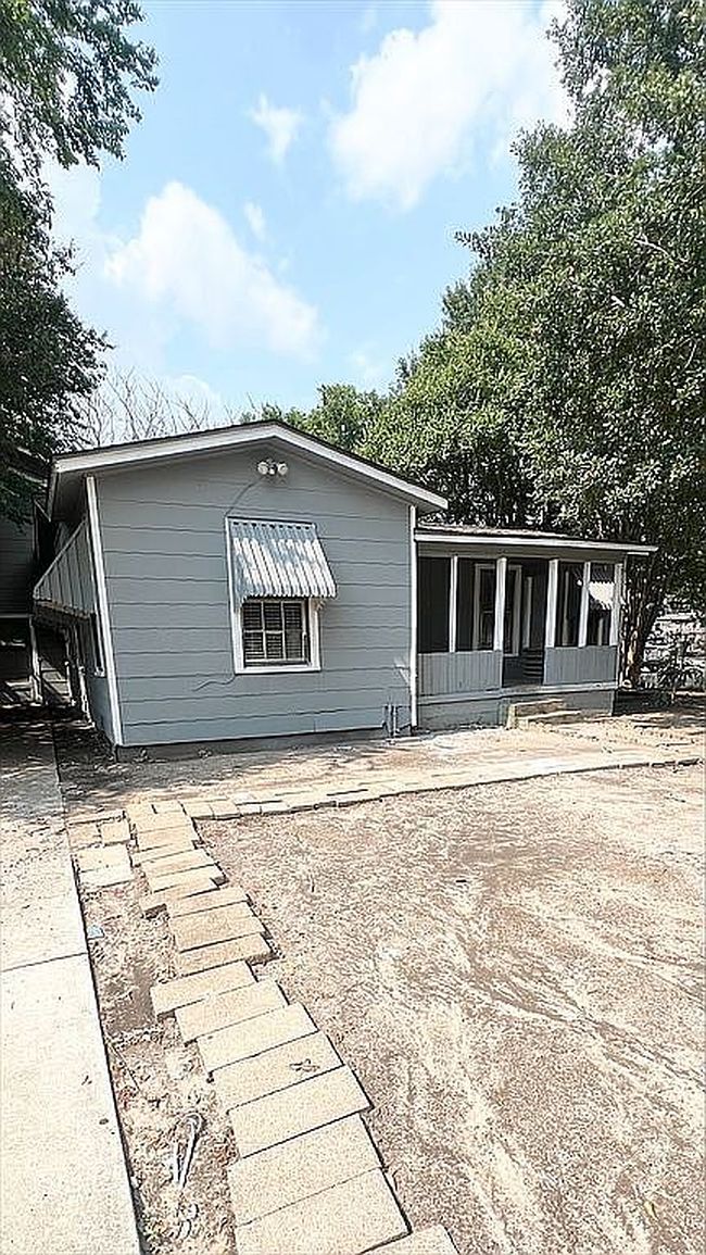 Photo of 7145 Moss Rose St, Houston, TX