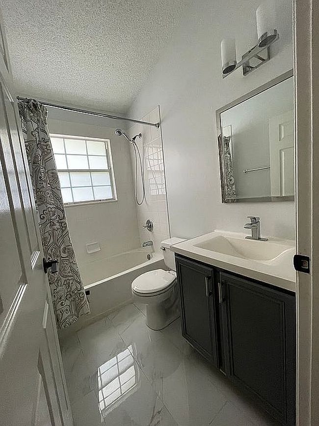 Image of 3530 S Marsh Cove Dr