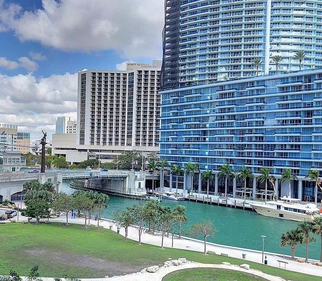Photo of 465 Brickell Ave Apt 506, Miami, FL
