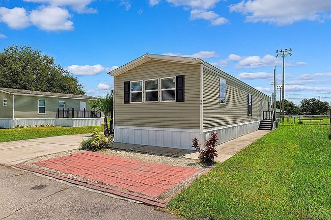 Photo of 7067 Greenbrier Village Dr, Lakeland, FL