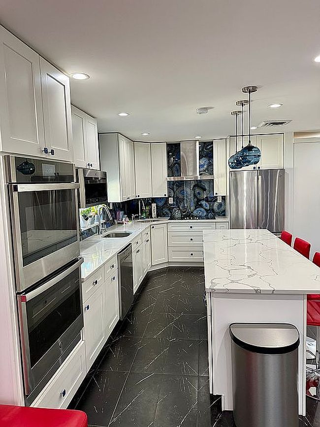 Additional photo 3 of property located at 740 Eagle Dr