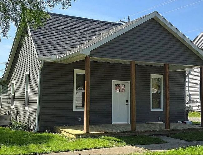 Photo of 265 Harding Ave