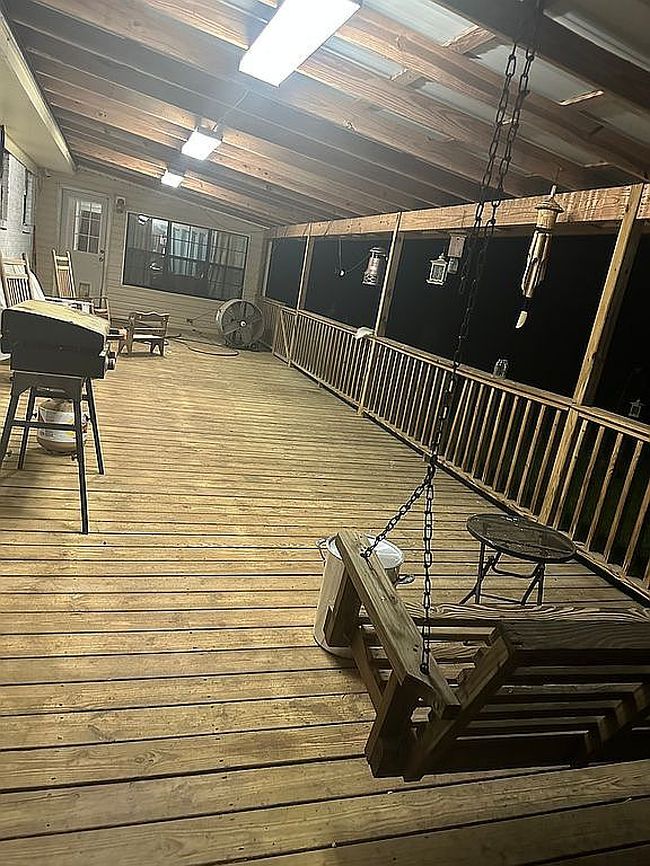 Photo of 117 Holifield Rd, Laurel, MS
