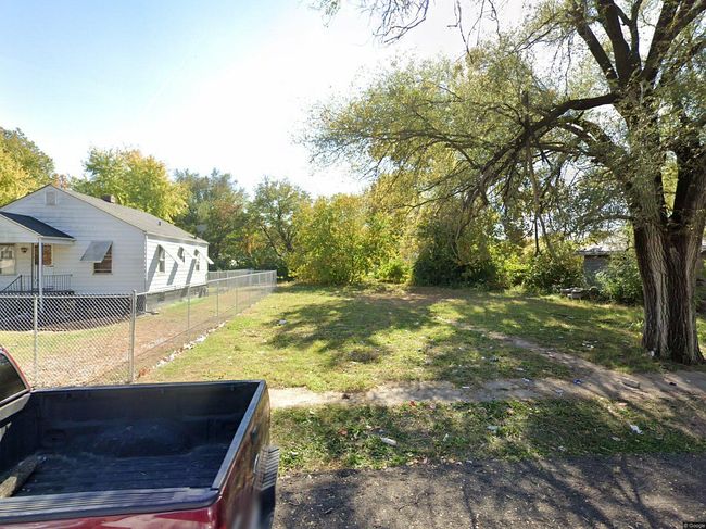 Photo of 5616 Hallows Ave