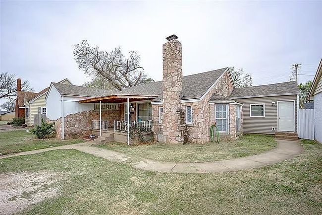 Photo of 1009 N Noble Ave