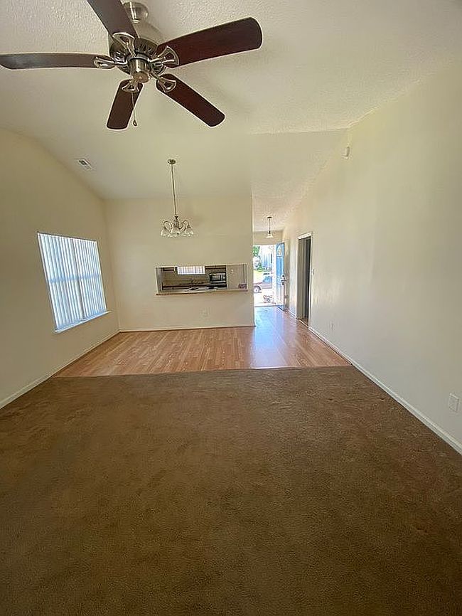 Image of 107 Creekview Dr