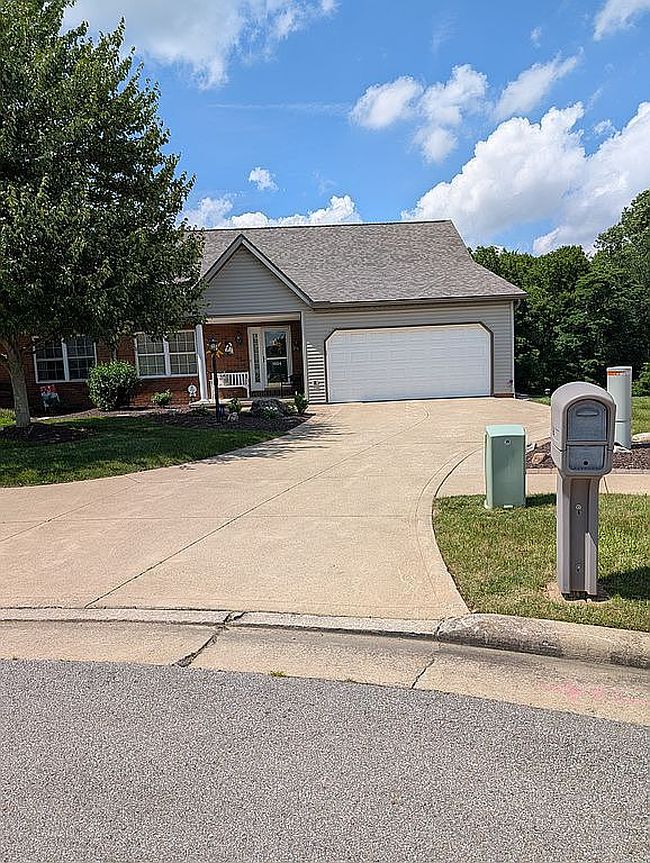 Photo of 1004 Cedar Creek Cv, Mansfield, OH