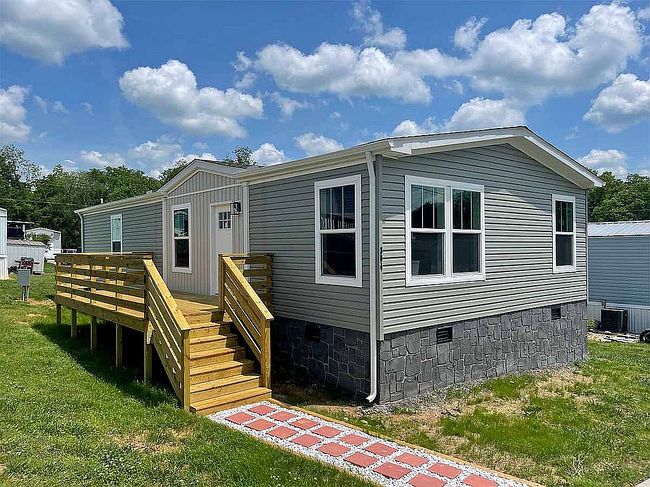 304 Arlie Ln, Clinton, TN