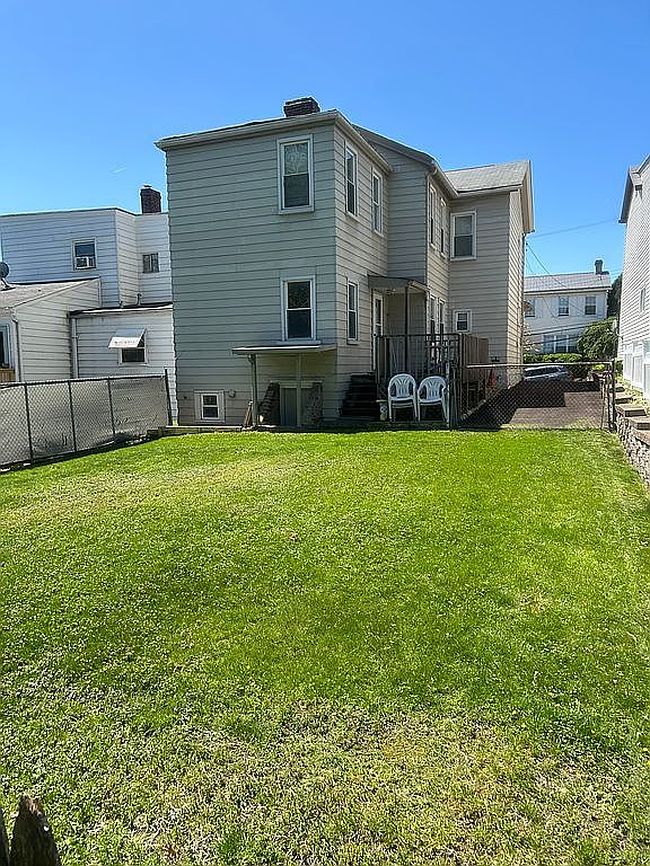 Image of 311 Sweetbriar St