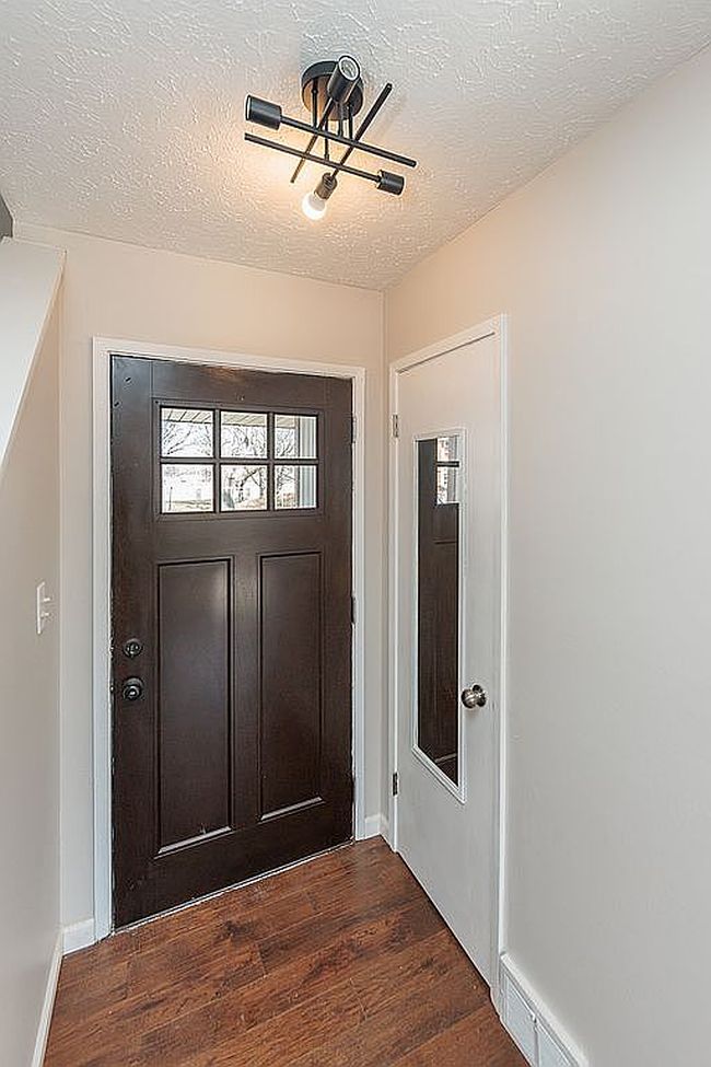 Image of 5869 Woolman Ct #26