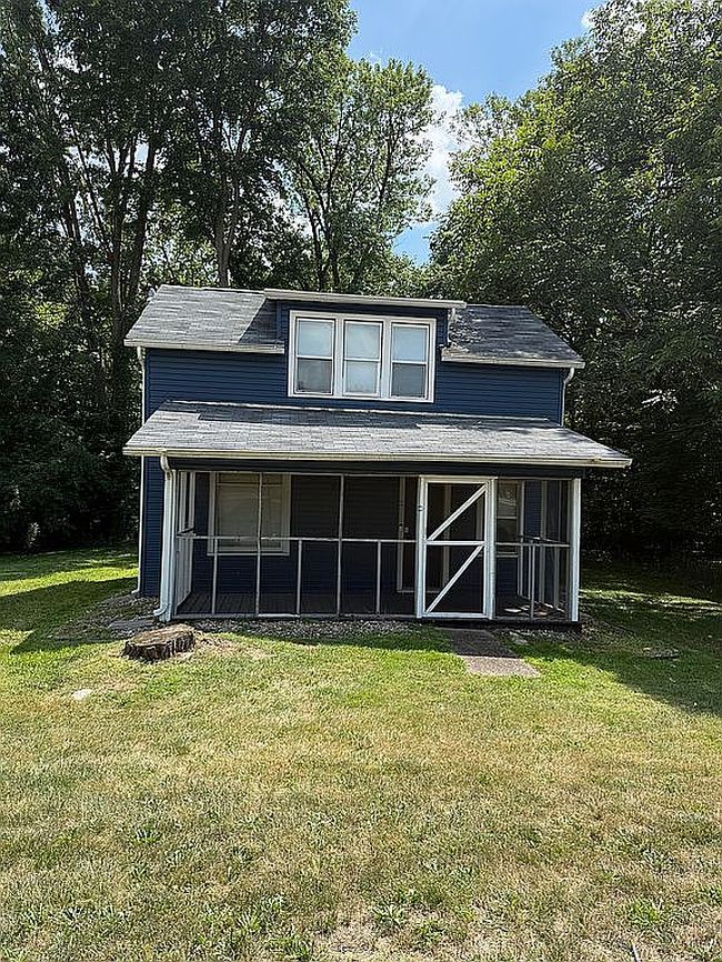 Photo of 26663 Main St