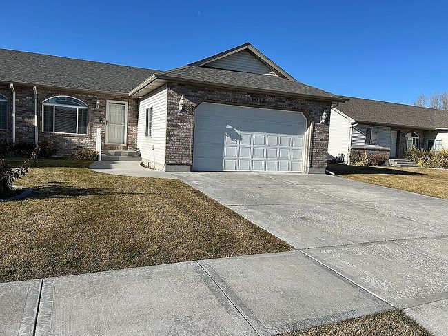 Preview of property located at 1012 S Edinburg Cir