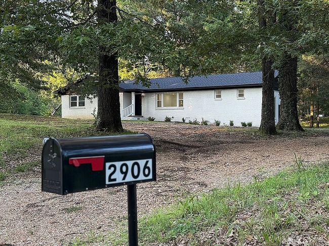 Image of 2906 Dacus Ln