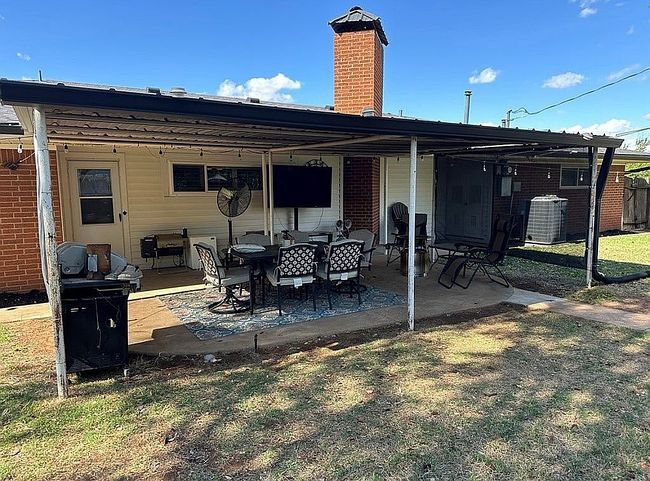 Additional photo 2 of property located at 1306 Avondale St