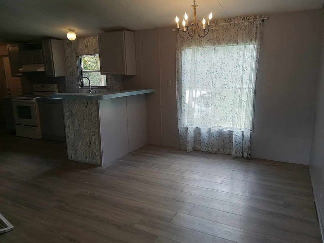 Image of 260 Ne 512th St