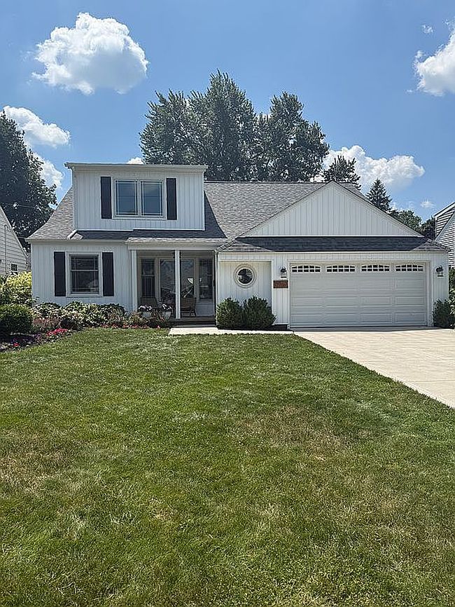 Photo of 18969 Colahan Dr, Rocky River, OH