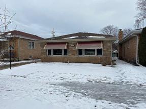 Additional photo of property located at 7059 N Ottawa Ave