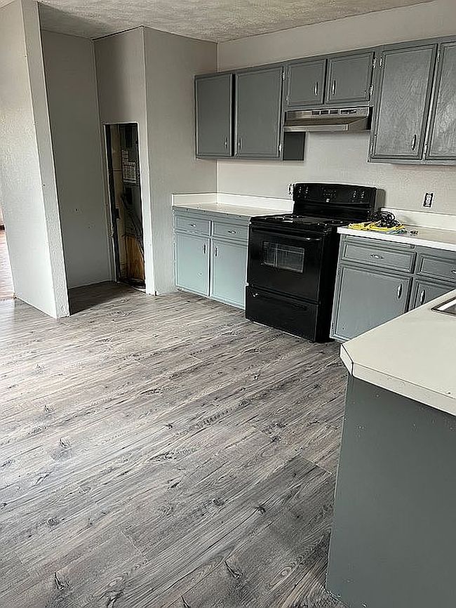 Photo of 1219 13th St, Seagraves, TX