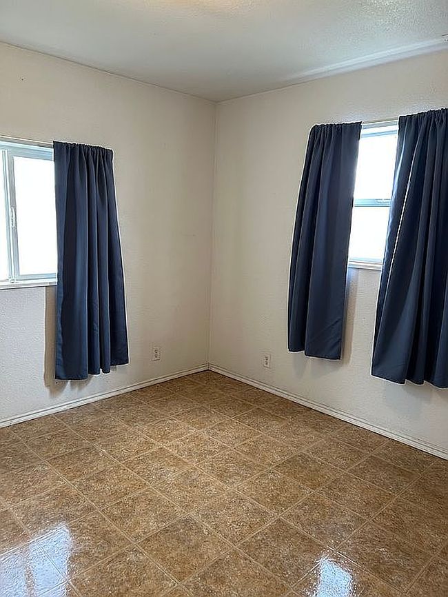 Photo of 3692 Crow Ave, Elko, NV