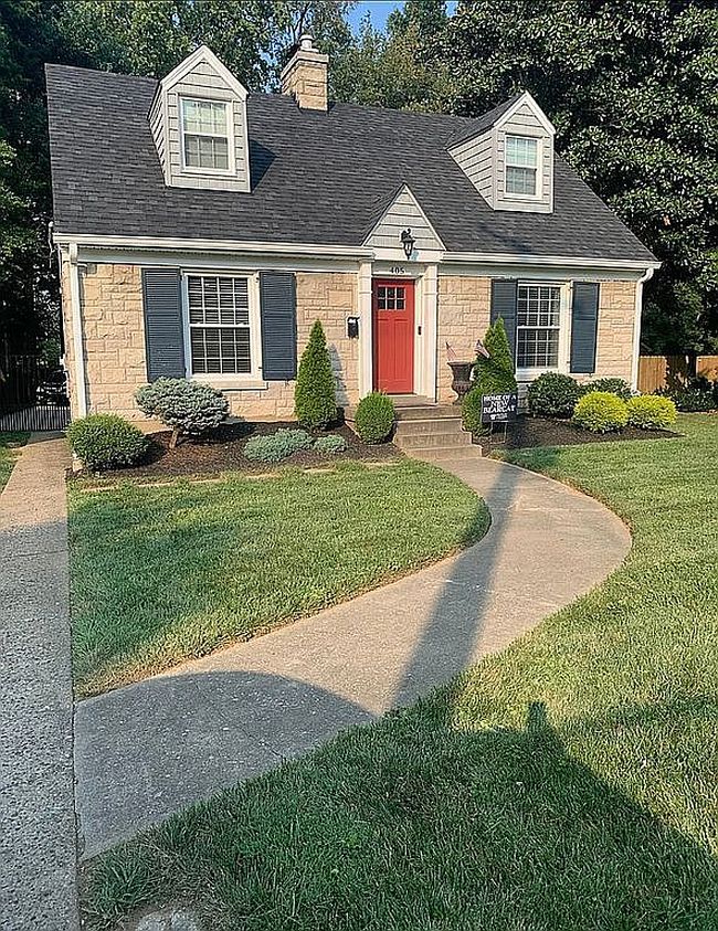 Photo of 405 Breckenridge Ln, Norbourne Estates, KY