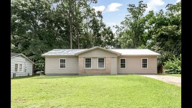 Preview of property located at 902 Memory Ln