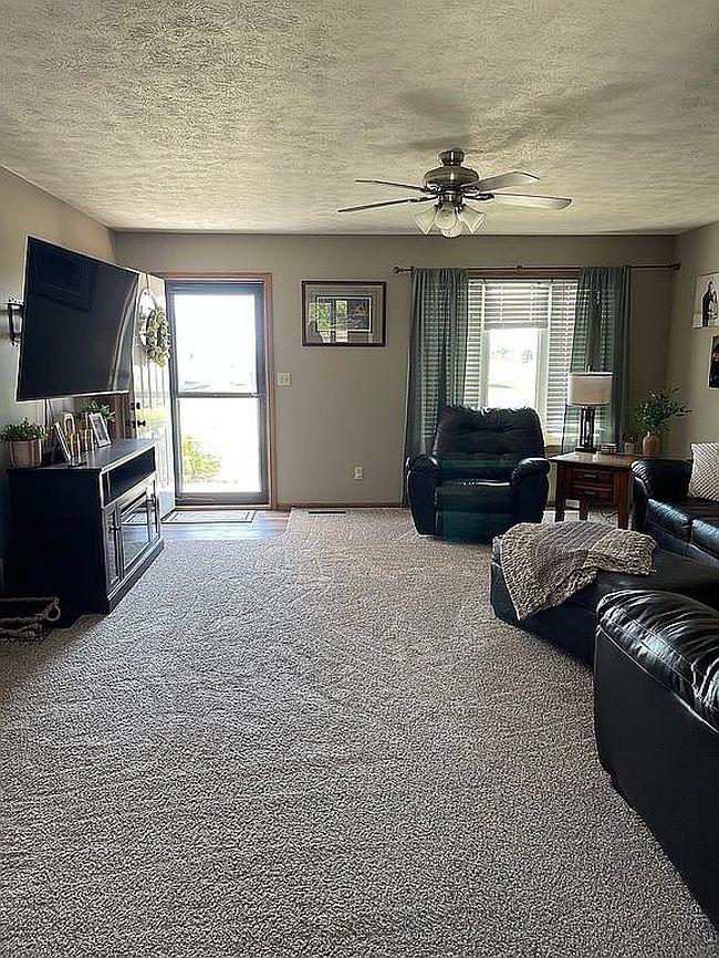Image of 708 Drew Ln