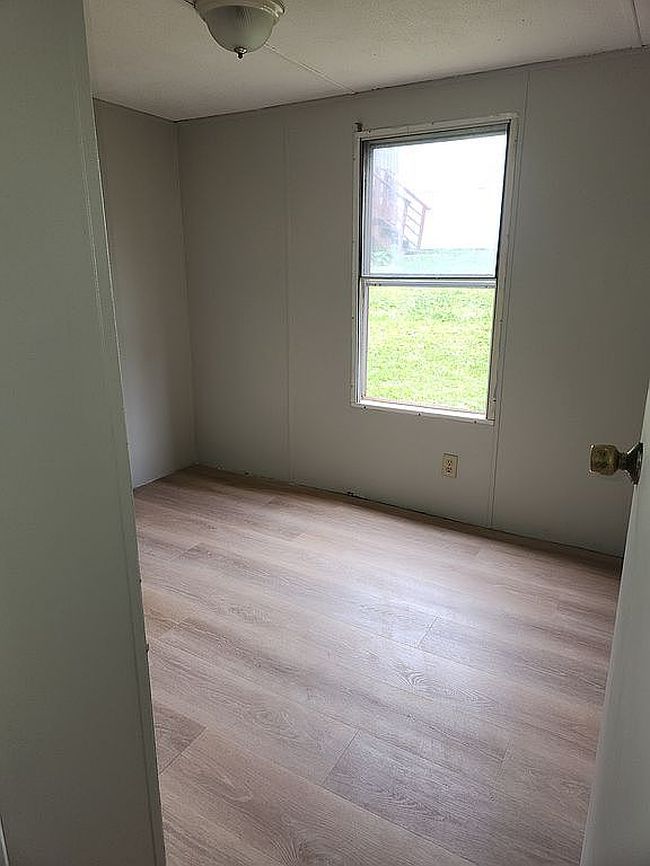 Image of 19 Andieange Cir #7