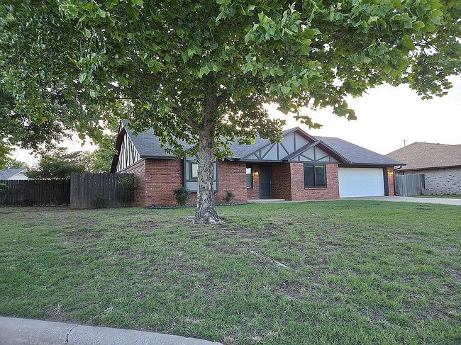 Photo of 605 Hayes St, Altus, OK
