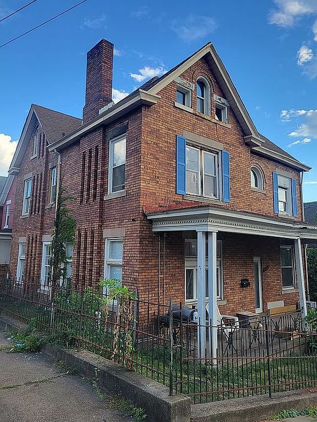 Photo of 814 3rd St