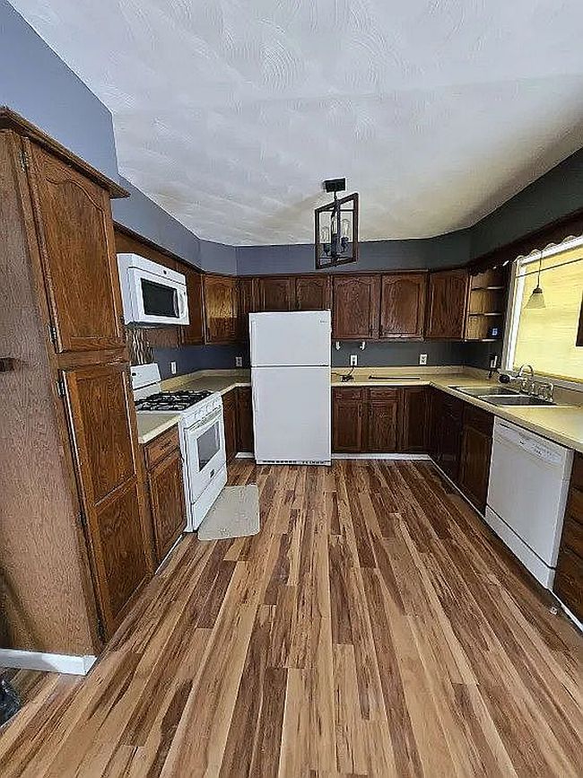 Image of 72 Beach St