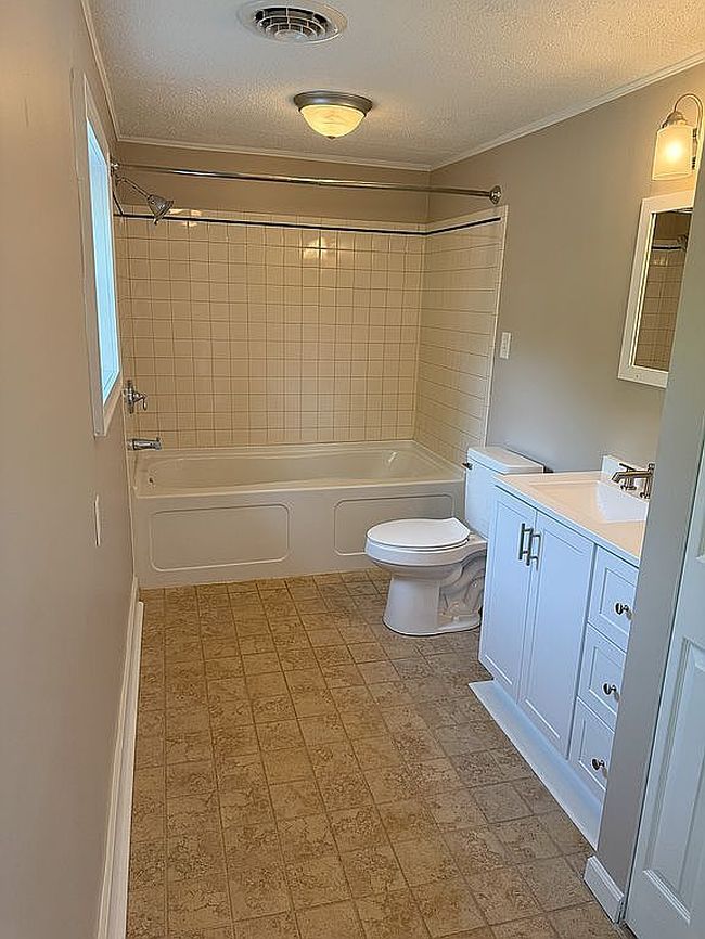Image of 1155 King St Ne