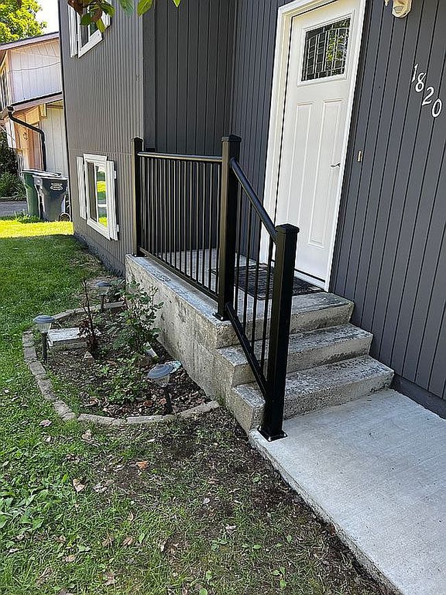 Photo of 1820 N Burl Ln, Coeur D Alene, ID