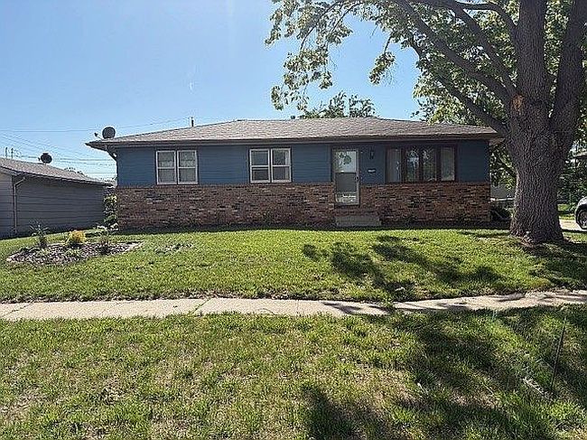 Additional photo of property located at 1306 Se Bel Aire Rd