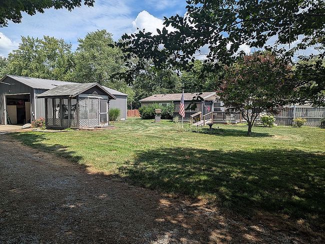 Photo of 8456 E Aspen Ln, New Carlisle, IN