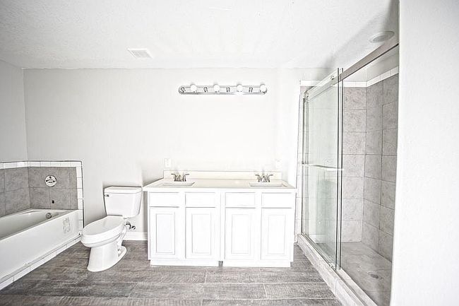 Additional photo 1 of property located at 10434 Burman St