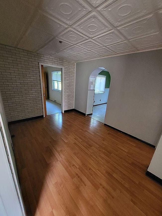Image of 3863 Malaer Dr