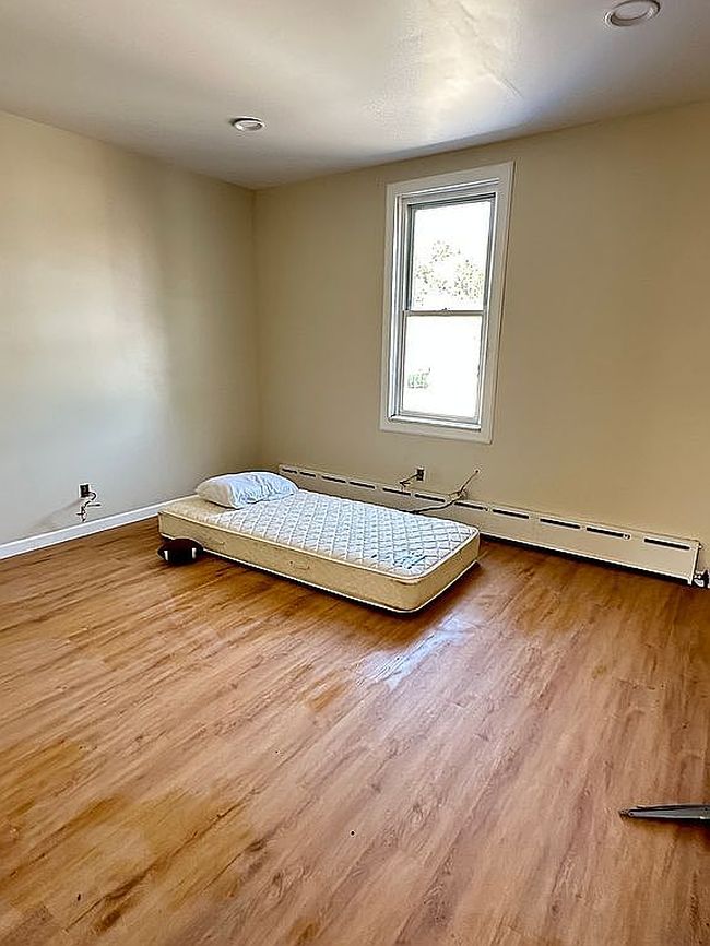 Photo of 401 W Pine St, Mahanoy City, PA