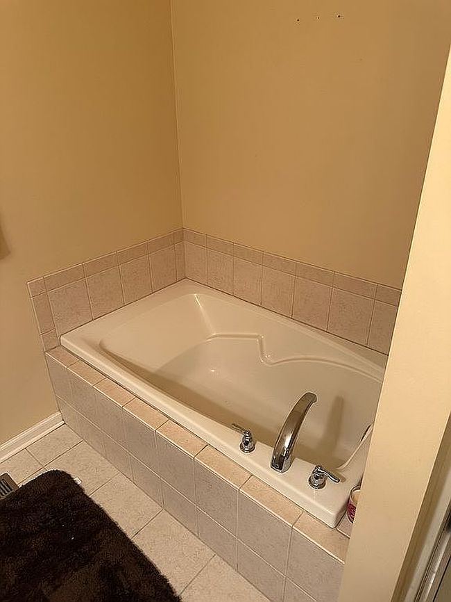 Photo of 42 N Chestnut Dr, Drums, PA