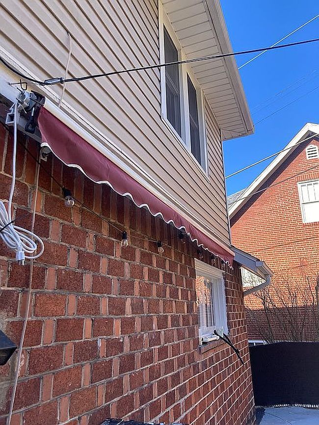 Image of 702 Gephart Dr