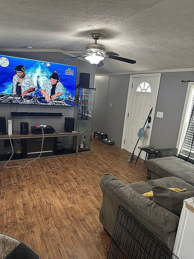 Image of 37 Aspen Dr